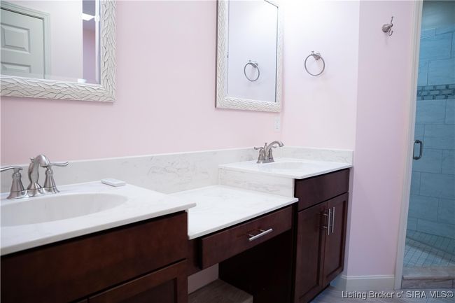 Main full bathroom | Image 18