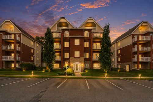 507-3490 Rue Thérèse-Casgrain, Sherbrooke, QC, J1L3C8 | Card Image