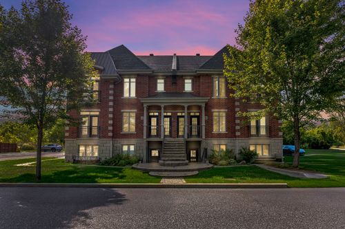 {{alt}} | Card Image