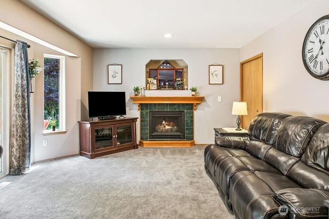 2147 Dunrobin Ln E, House other with 3 bedrooms, 3 bathrooms and 2 parking in Port Orchard WA | Image 17