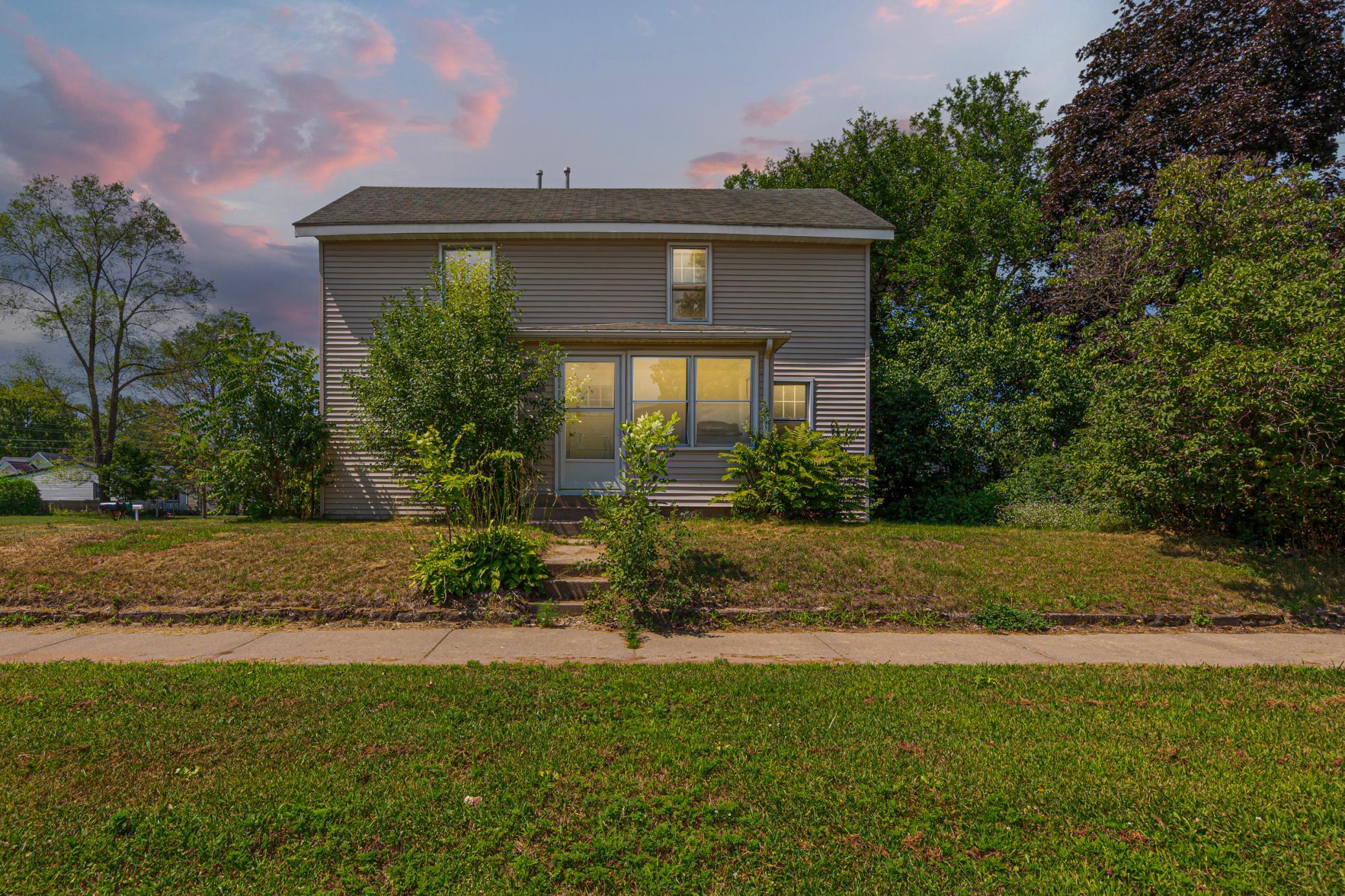 Residential Income in Eau Claire 3