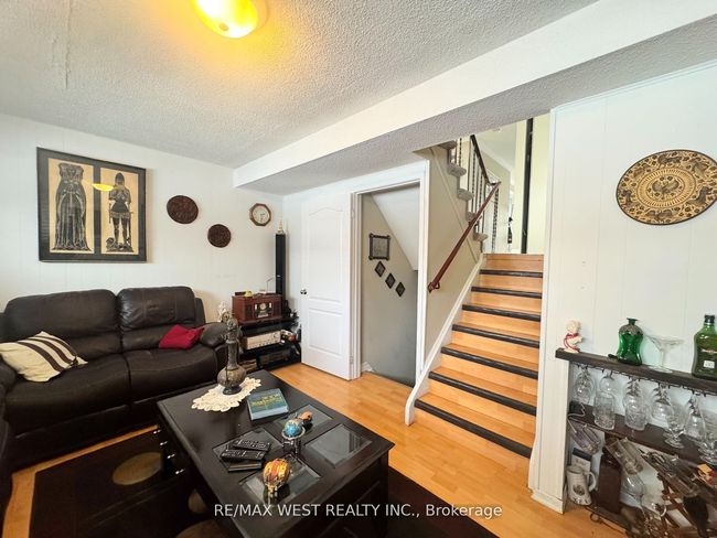 425 Hansen Rd N, House other with 4 bedrooms, 3 bathrooms and 4 parking in Brampton ON | Image 26