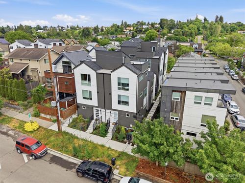 1816 24th Ave S, Seattle, WA, 98144-4626 | Card Image