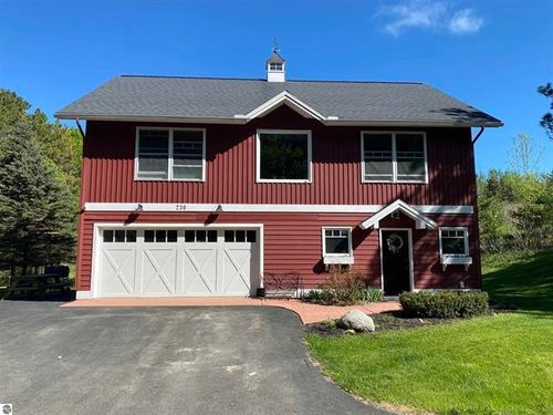 910 Rusch View Ridge, Garfield Charter Township, MI, 49696 | Card Image
