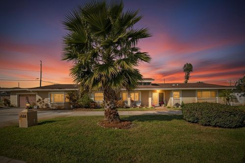 6518 Debbie Ln S, St Petersburg, FL, 33707-3806 | Card Image