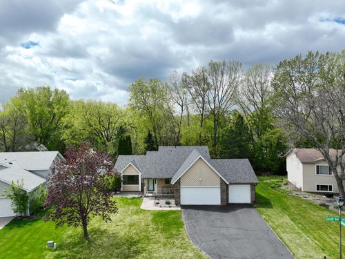 12929 Garrett Ave, Apple Valley, MN, 55124-7204 | Card Image
