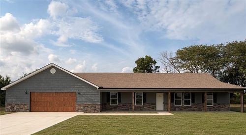 1152 Lafayette Dr, Odessa, MO, 64076 | Card Image