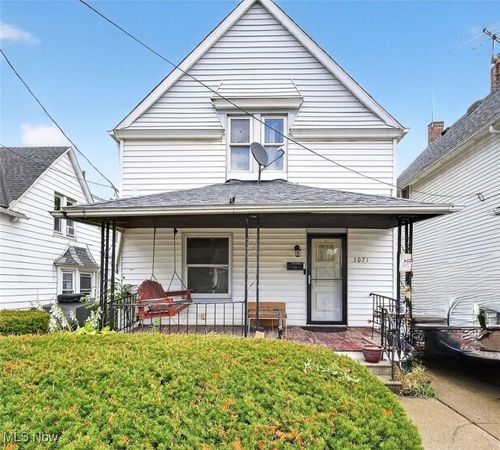 3071 W 104th St, Cleveland, OH, 44111-1841 | Card Image