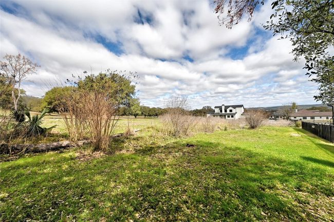 View of yard with fence | Image 37