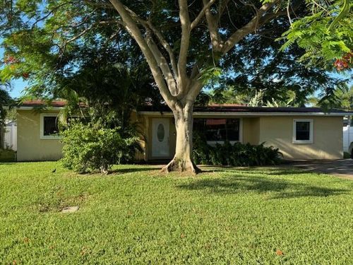 2624 Ne 8th Ct, Pompano Beach, FL, 33062-4202 | Card Image