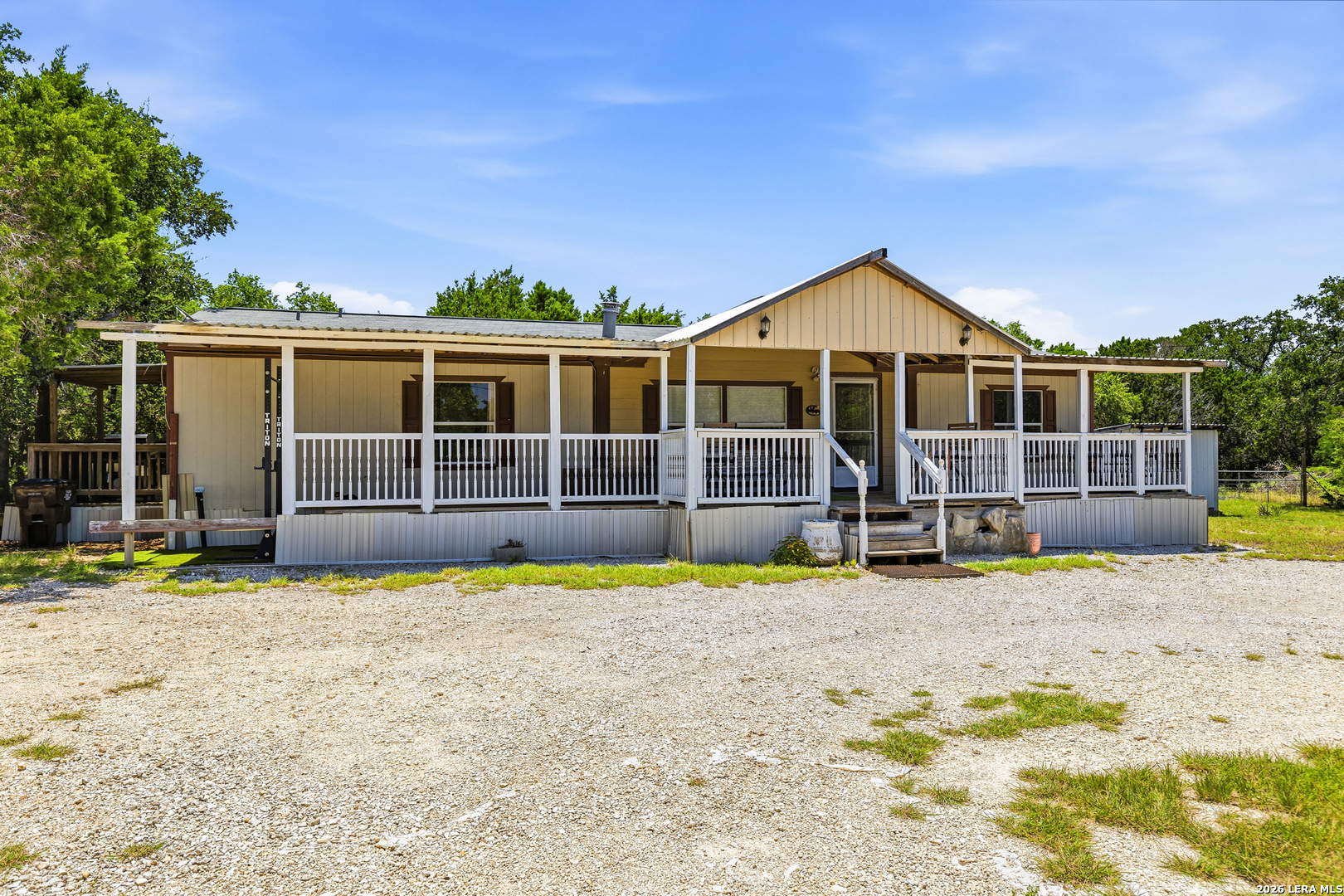 Residential in Lakehills 4