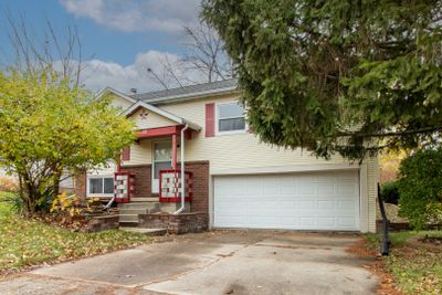 12 Timber View Drive, House other with 3 bedrooms, 1 bathrooms and 2 parking in Bloomington IL | Image 1