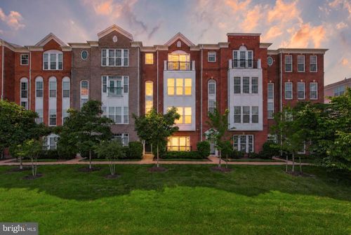 20640 Sibbald Sq, ASHBURN, VA, 20147-4063 | Card Image