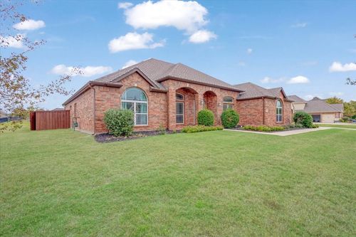 213 Lake Way, Cross Roads, TX, 76227-1727 | Card Image