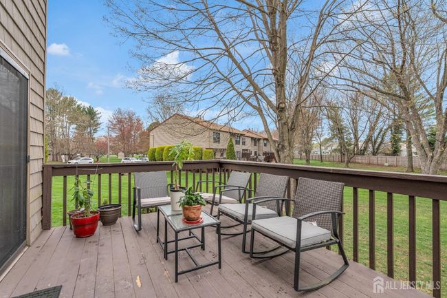 90 Pheasant Run, Townhouse with 2 bedrooms, 2 bathrooms and null parking in Edison NJ | Image 33