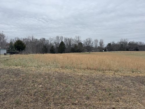 1940 Old Oak Plains Rd, Ashland City, TN, 37015-9101 | Card Image