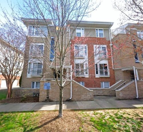 3721 Picasso Ct, Charlotte, NC, 28205-4562 | Card Image