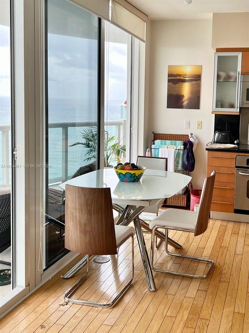 apt-3609-6365 Collins Ave, Miami Beach, FL, 33141-9613 | Card Image