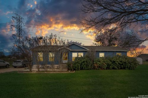 2760 Pioneer Rd, Marion, TX, 78124 | Card Image