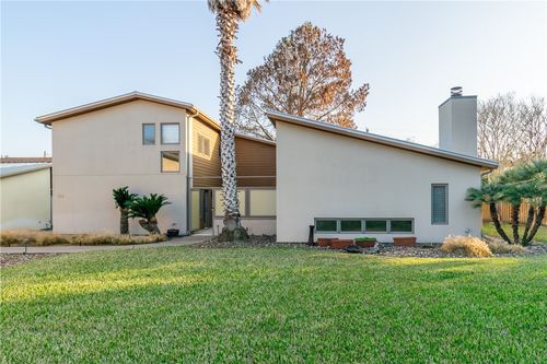 1500 Morningside Dr, Alice, TX, 78332-4171 | Card Image
