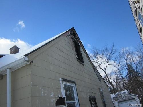 20053 Hickory Street, Detroit, MI, 48205 | Card Image