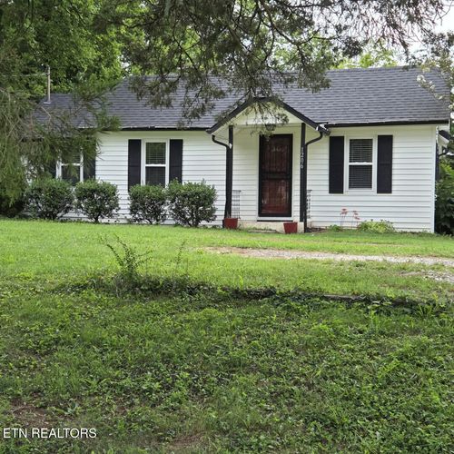 1206 Cedar Ln, Knoxville, TN, 37912-3013 | Card Image