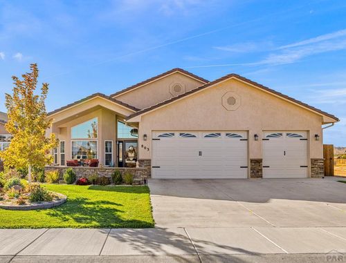 803 Thorncrest Dr, Pueblo, CO, 81005-5401 | Card Image