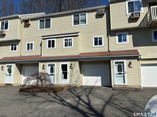 c-110 Coalpit Hill Rd, Danbury, CT, 06810-8023 | Card Image