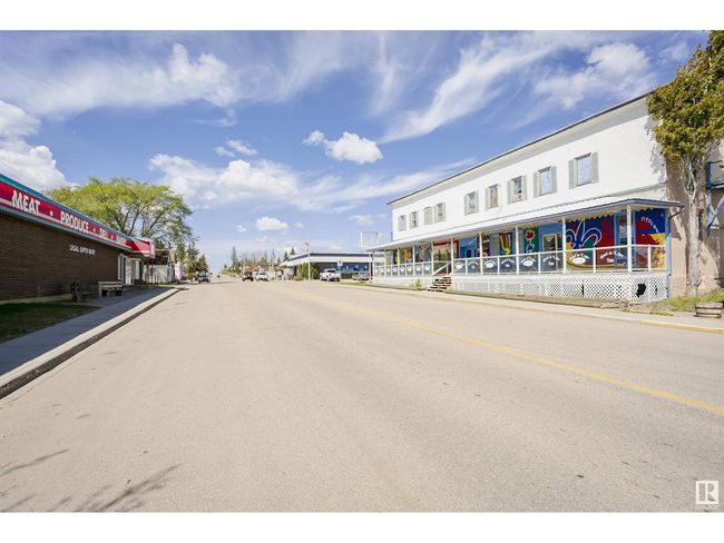 4713 51 St, House other with 3 bedrooms, 2 bathrooms and 4 parking in Legal AB | Image 52
