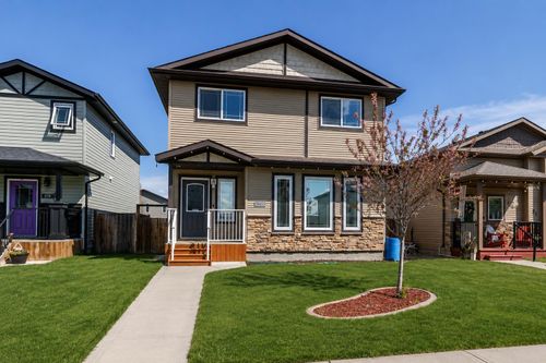 87 Almond Crescent, Blackfalds, AB, T4M0J5 | Card Image