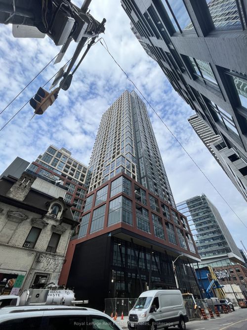 906-108 Peter St, Toronto, ON, M5V0W2 | Card Image