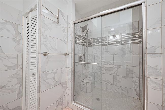 210 Sampan Dr, House other with 2 bedrooms, 2 bathrooms and 2 parking in Tiki Island TX | Image 18