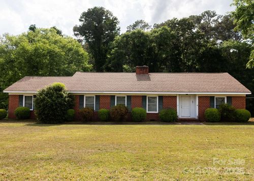 201 Northam Rd, Rockingham, NC, 28379-2943 | Card Image