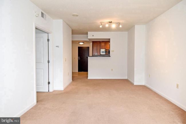 APT-1418 - 851 N Glebe Rd, Condo with 1 bedrooms, 1 bathrooms and null parking in ARLINGTON VA | Image 8