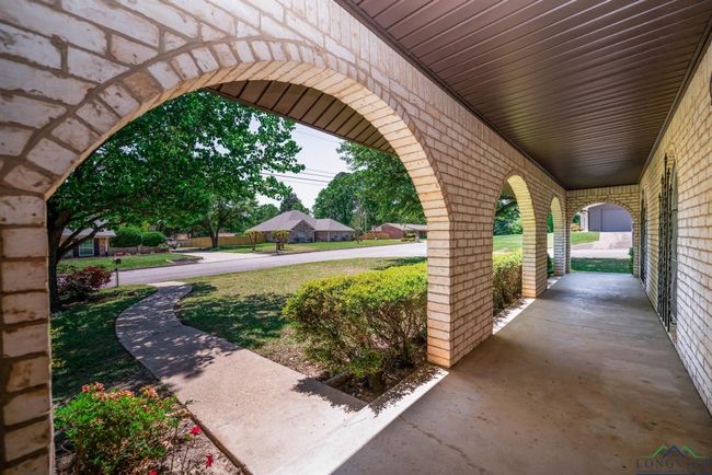 107 Tulip St, House other with 3 bedrooms, 3 bathrooms and null parking in White Oak TX | Image 8