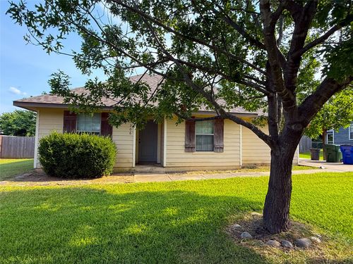 306 E South St, Whitesboro, TX, 76273-2219 | Card Image