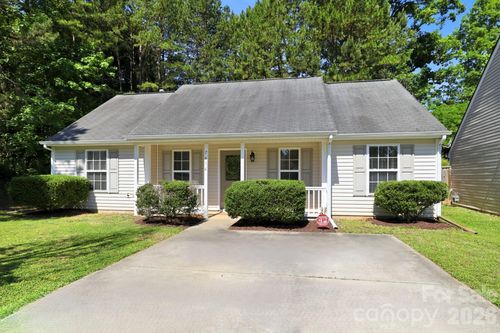 7616 Silver Arrow Dr, Charlotte, NC, 28273-5693 | Card Image