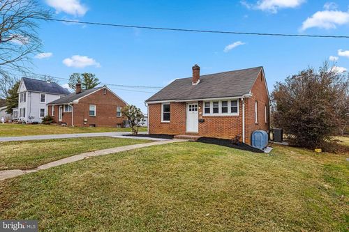 13 Wolf Ave, Reisterstown, MD, 21136-1028 | Card Image