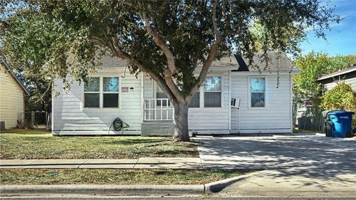 4533 Nesbitt Dr, Corpus Christi, TX, 78415-5115 | Card Image