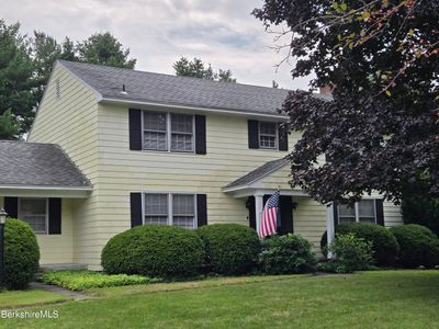 41 Stonehenge Rd, House other with 4 bedrooms, 2 bathrooms and 4 parking in Pittsfield MA | Image 2