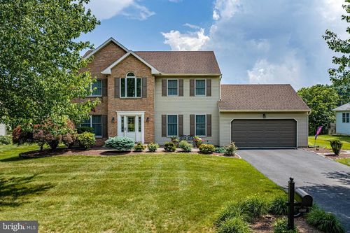 4568 Greenfield Rd, BETHLEHEM, PA, 18017-9187 | Card Image