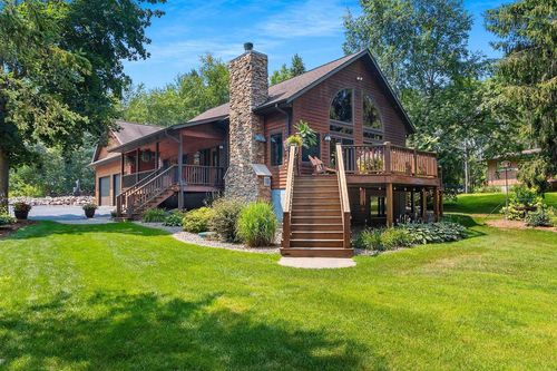 N1381 Silver Canoe Court, Menominee, WI, 54135 | Card Image