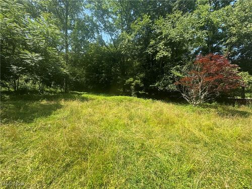 20785 County Road 9, New Matamoras, OH, 45767-6410 | Card Image