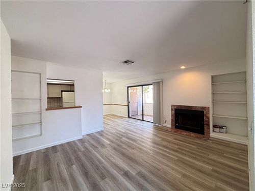 103-1341 Del Mar St, Las Vegas, NV, 89119-7620 | Card Image