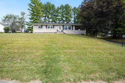 612 Cresswood Drive, House other with 3 bedrooms, 1 bathrooms and 2 parking in Richlands VA | Image 2