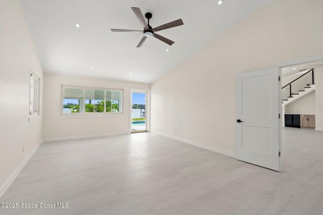 9670 Riverview Dr, House other with 4 bedrooms, 3 bathrooms and null parking in Sebastian FL | Image 4