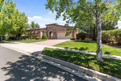 7601 Autumn Ridge Cir, Reno, NV, 89523-4817 | Card Image