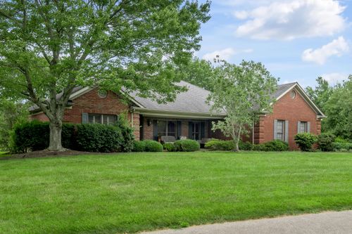 17 Olde Village Dr, Nicholasville, KY, 40356-8714 | Card Image