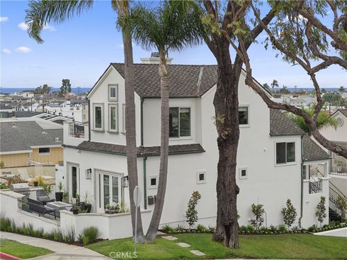 423 Poppy Ave, Corona del Mar, CA, 92625-2509 | Card Image