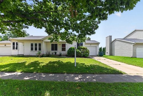 b-208 W Clover Lane, Cottage Grove, WI, 53527 | Card Image